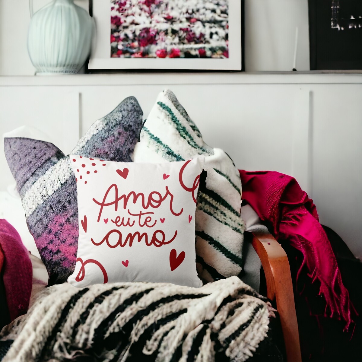 Almofada Decorativa Presente em Comemoração Amor Eu Te Amo