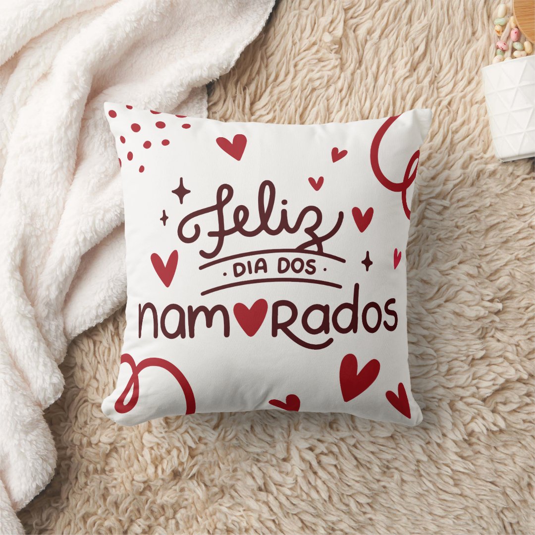 Almofada Decorativa Presente com Corações Dia dos Namorados