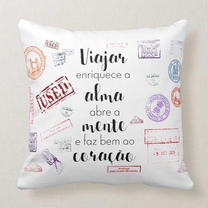Almofada Decorativa Viajar Enriquece a Alma - Hobbies (Viajante)