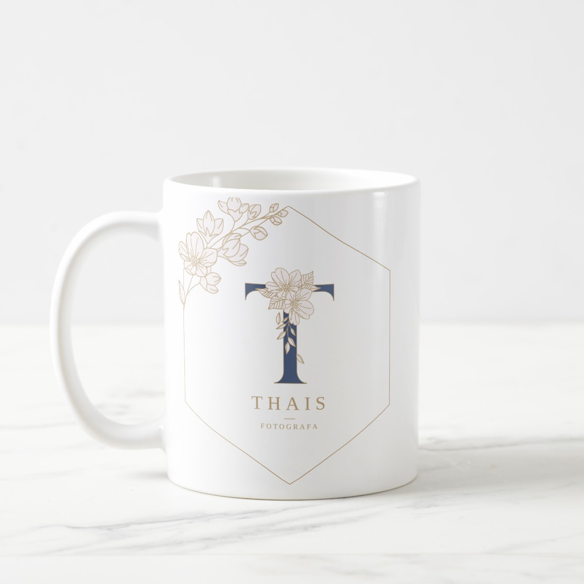 Caneca Feminina Presente com Inicial do Nome e Profissão