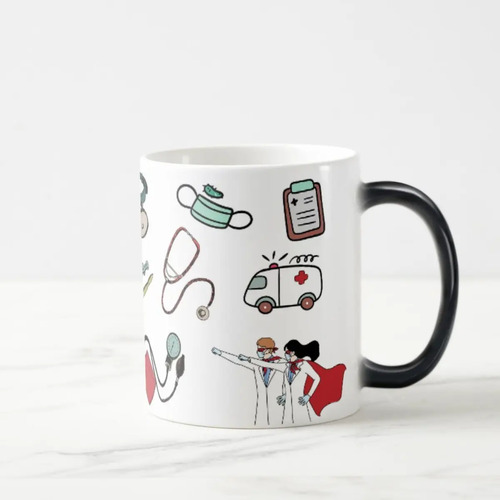 Caneca Mágica Criativa Profissão Medicina Clínica com Nome